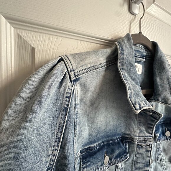 Wash Lab Women's Medium Denim Jean Jacket Short Puff Sleeve Light Wash Button Up - Picture 6 of 12